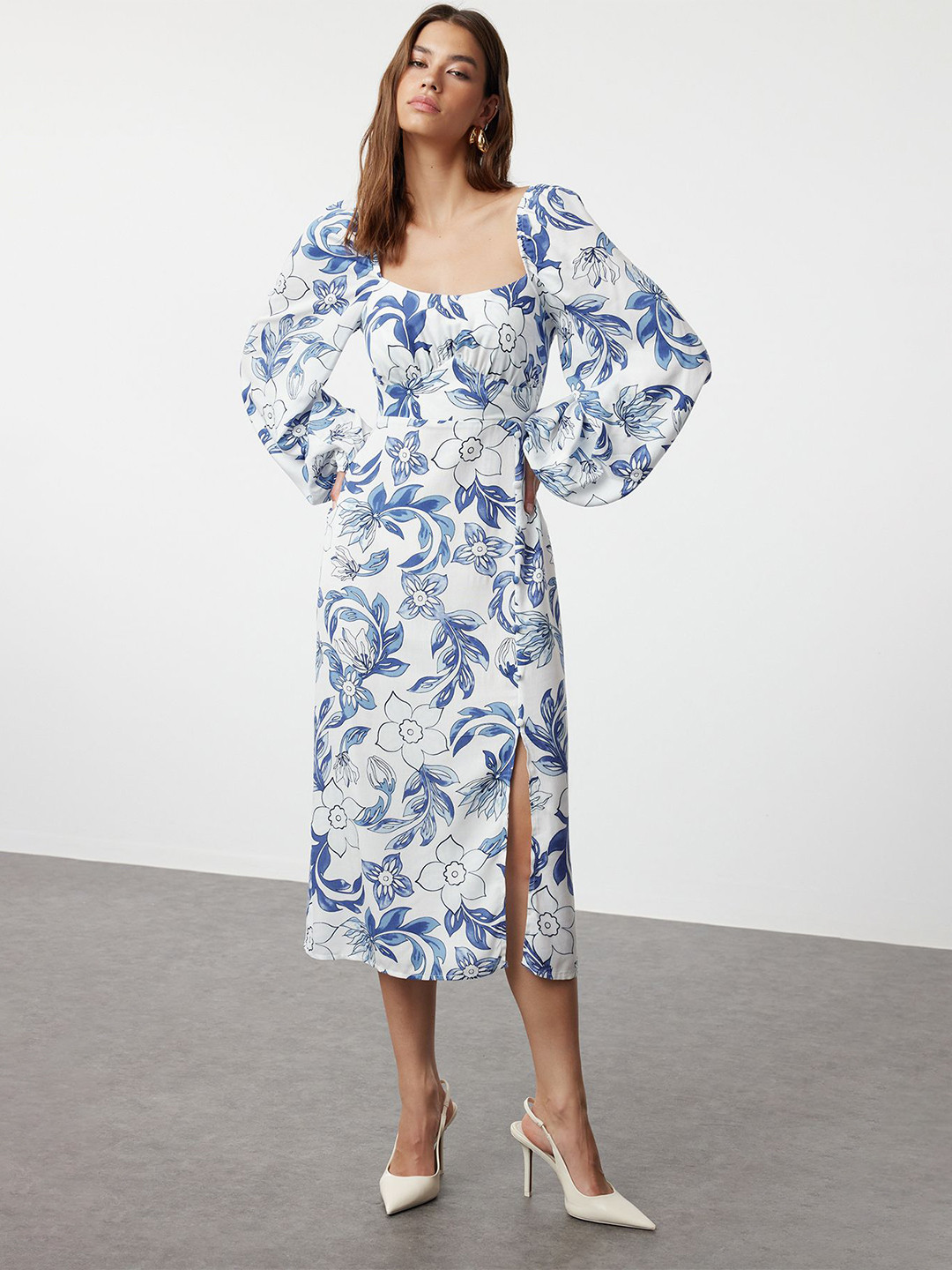 

Trendyol Floral Printed Fit & Flare Midi Dress, White
