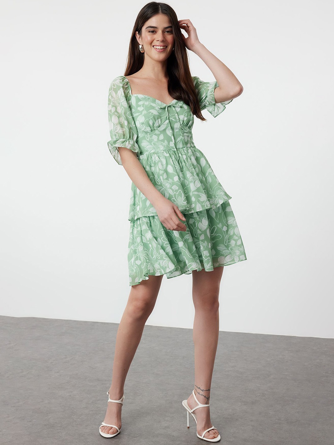 

Trendyol Floral Printed Puff Sleeve Sweetheart Neck Above Knee Fit & Flare Dress, Na