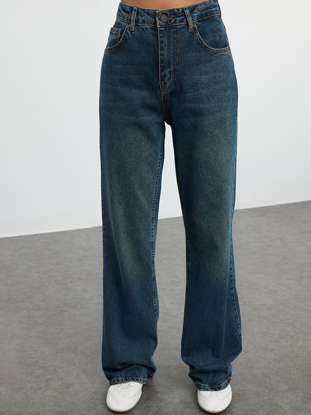 

Trendyol Women High-Rise Jeans, Na
