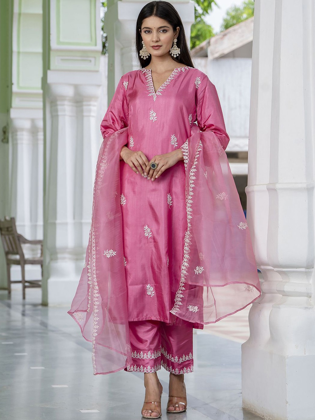 

VredeVogel Floral Embroidered Sequinned Straight Kurta With Trousers & Dupatta, Pink