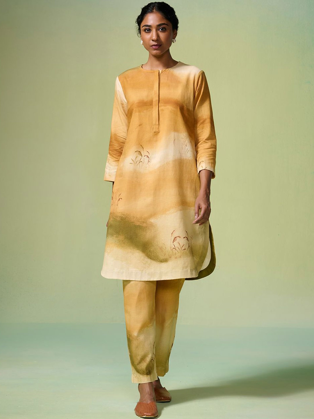 

Dressfolk Floral Printed Tunic & Trousers, Beige