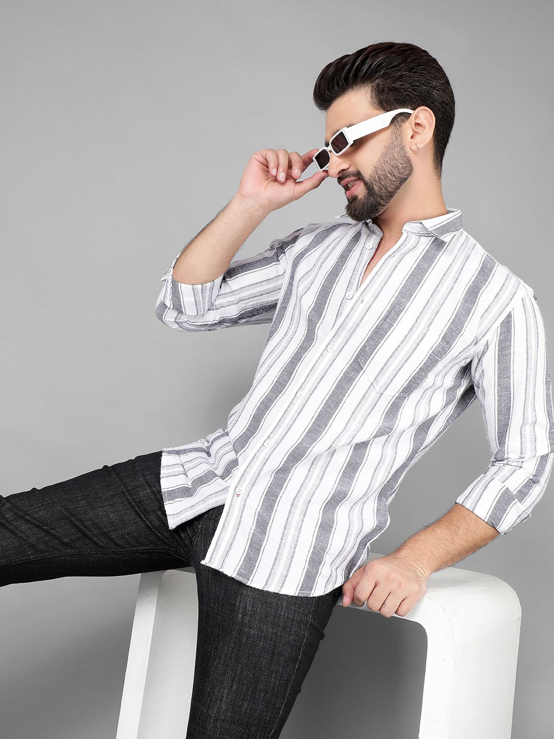 

COBB Men Slim Fit Opaque Striped Casual Shirt, Grey