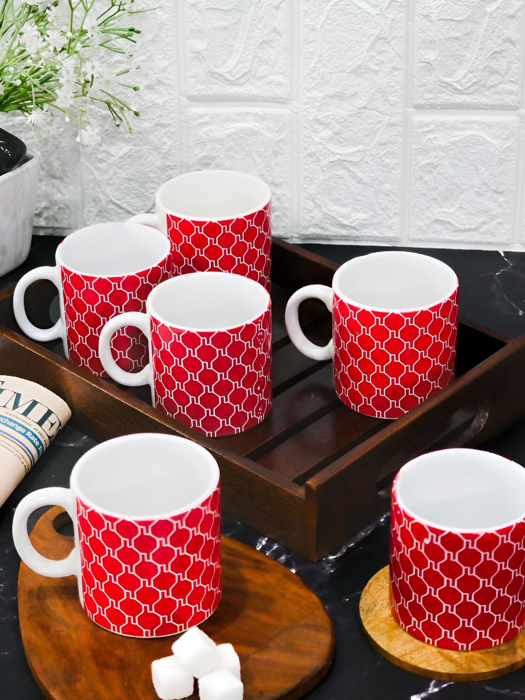 

Femora Red & Green 6 Pieces Geometric Printed Ceramic Glossy Cups