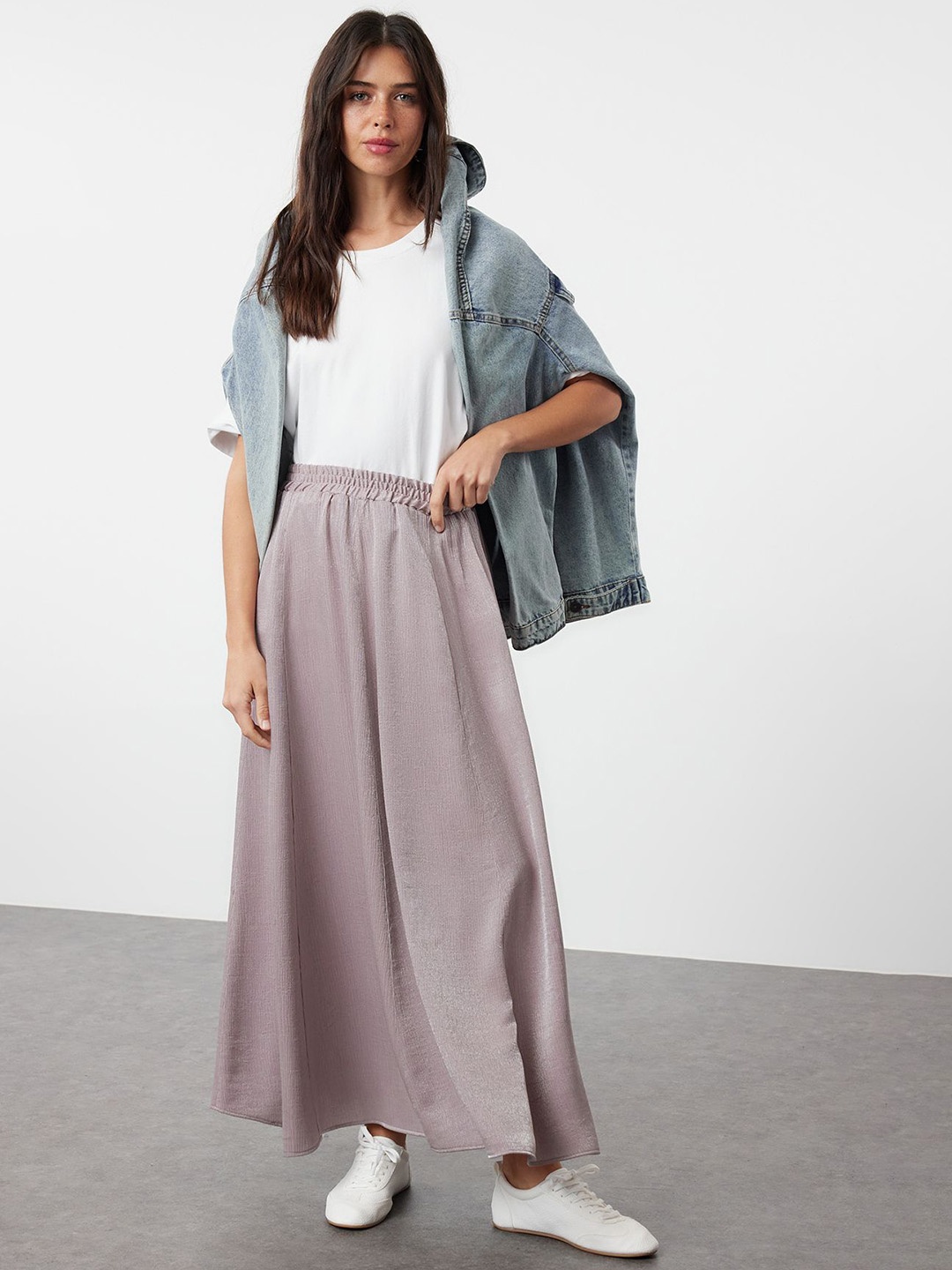

Trendyol Women Shimmer Flared Maxi Skirts, Pink