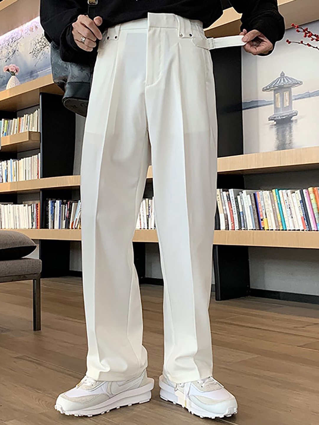 

StyleCast Men Loose Fit Wrinkle Free Pleated Trousers, White