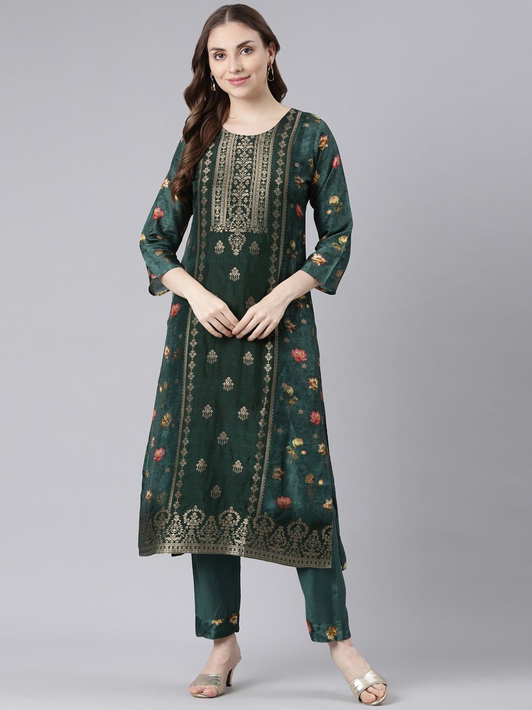 

Neerus Ethnic Motifs Printed Raw Silk Straight Kurta with Trousers, Green
