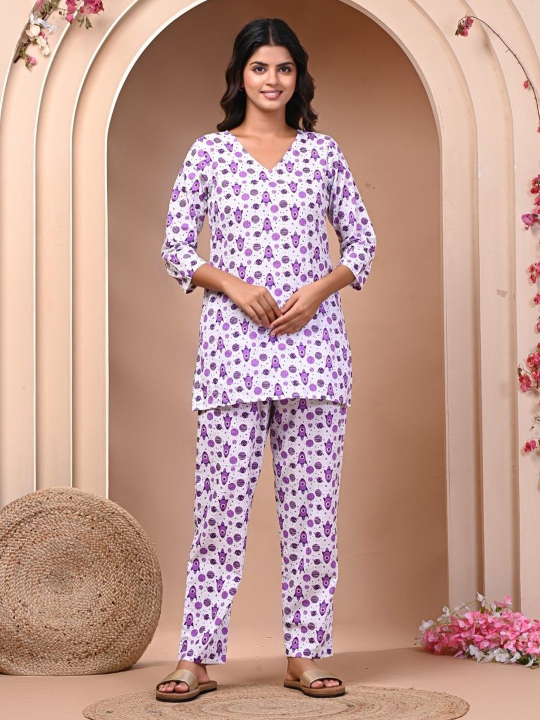 

Futra Gabha Floral Fish Printed Cotton Night Suit, White