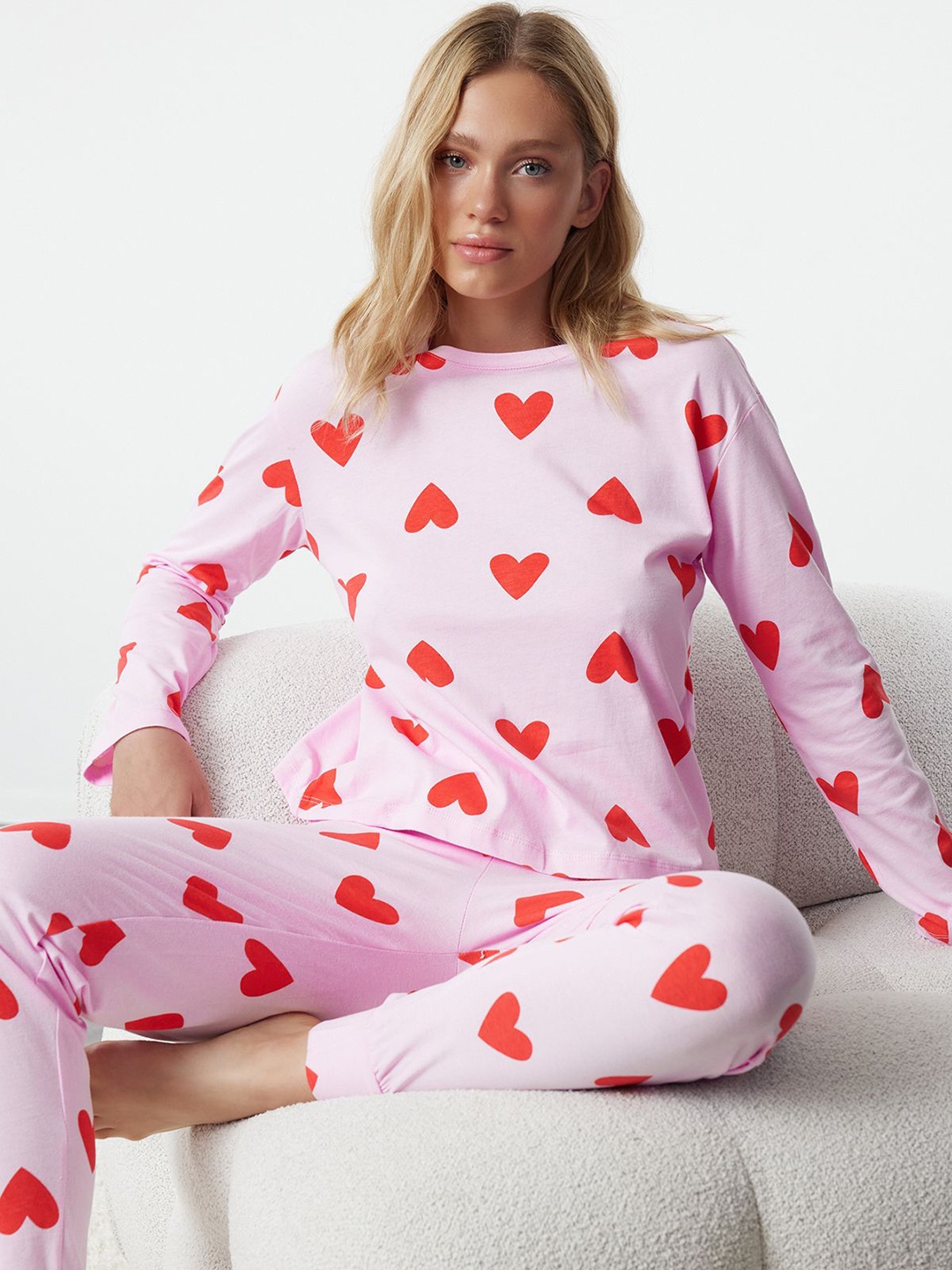 

Trendyol Women Pure Cotton Conversational Printed Night suit, Pink