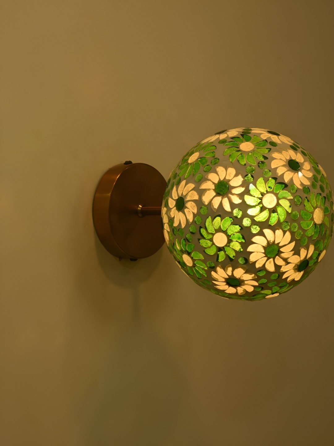 

Afast Green & White Glass Traditional Rectangle Shaped Wall Lamp