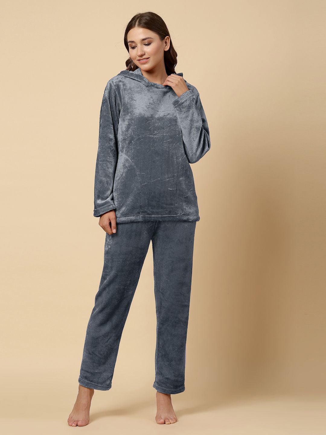 

KLOTTHE Women Wool Solid Hooded Night Suit, Grey