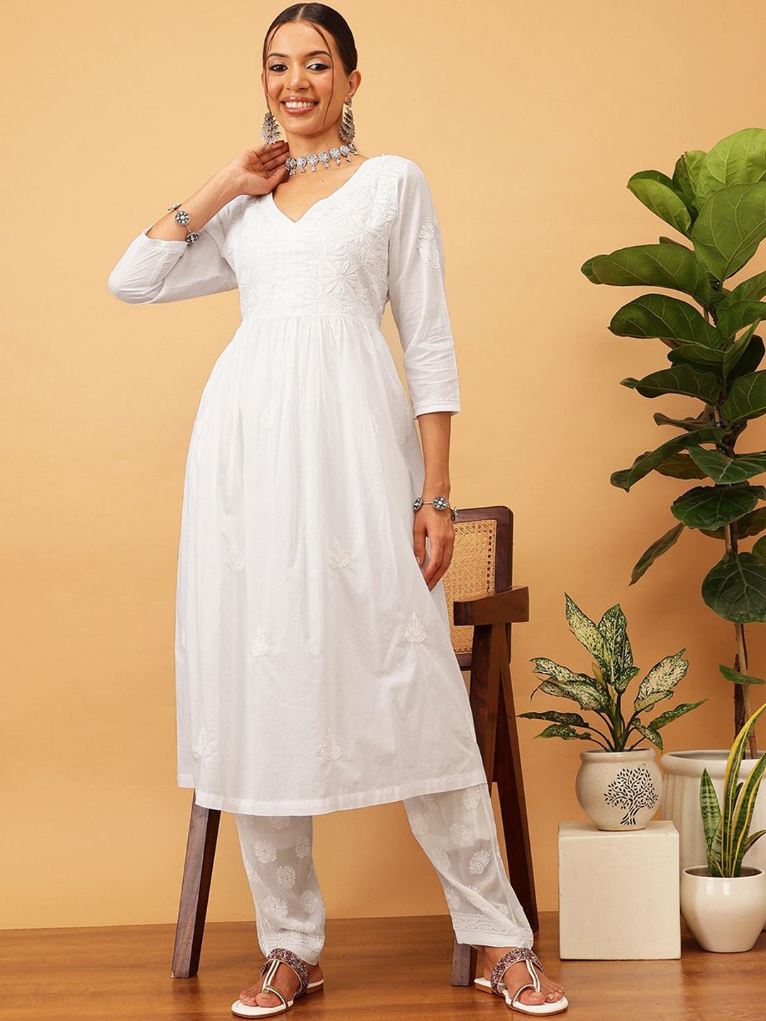 

ADA Floral Embroidered V-Neck Lucknowi Chikankari Cotton A-Line Kurta, White