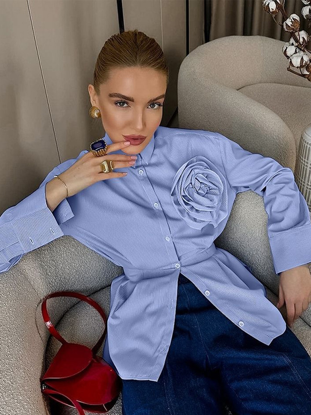 

LULU & SKY Bell Sleeve Top, Blue