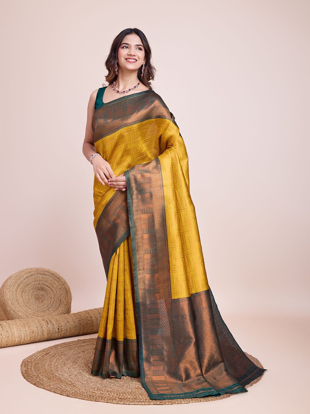 

CARTYSHOP Woven Design Zari Banarasi Saree, Yellow