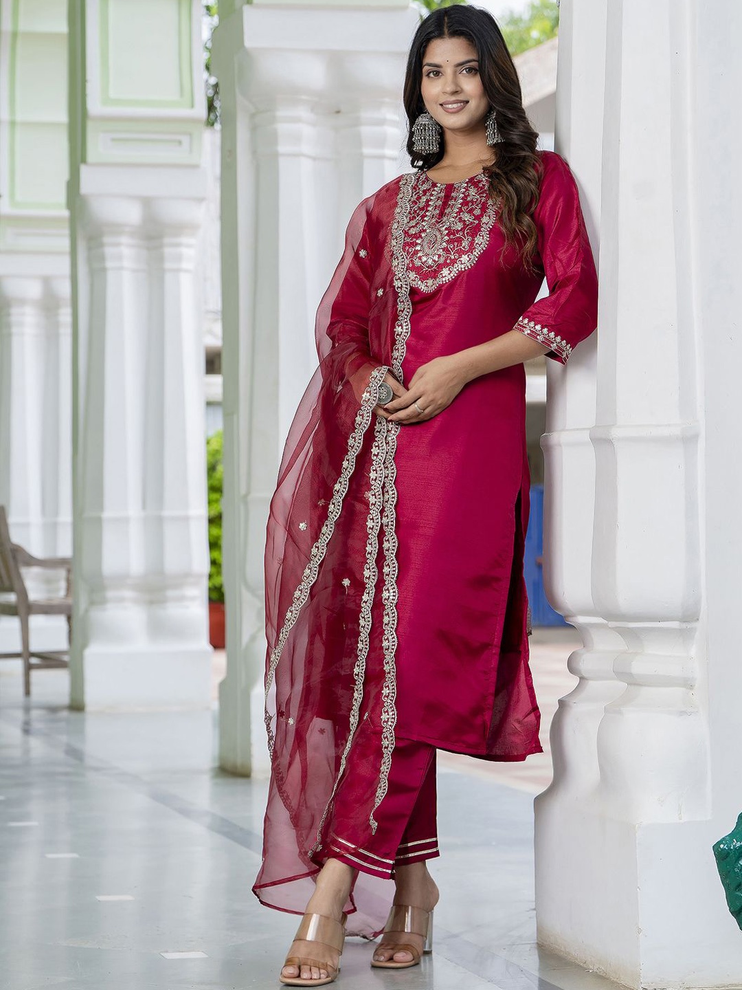 

VredeVogel Floral Yoke Design Straight Sequinned Kurta with Trousers & Dupatta, Red