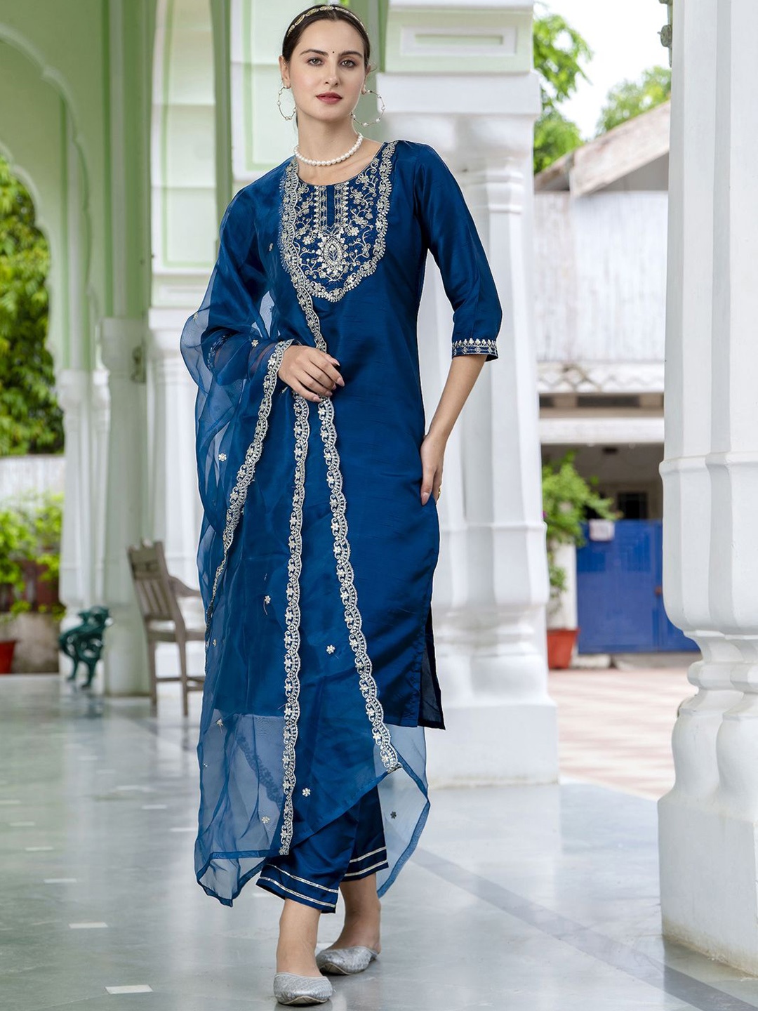 

VredeVogel Floral Embroidered Sequinned Straight Kurta With Trousers & Dupatta, Blue