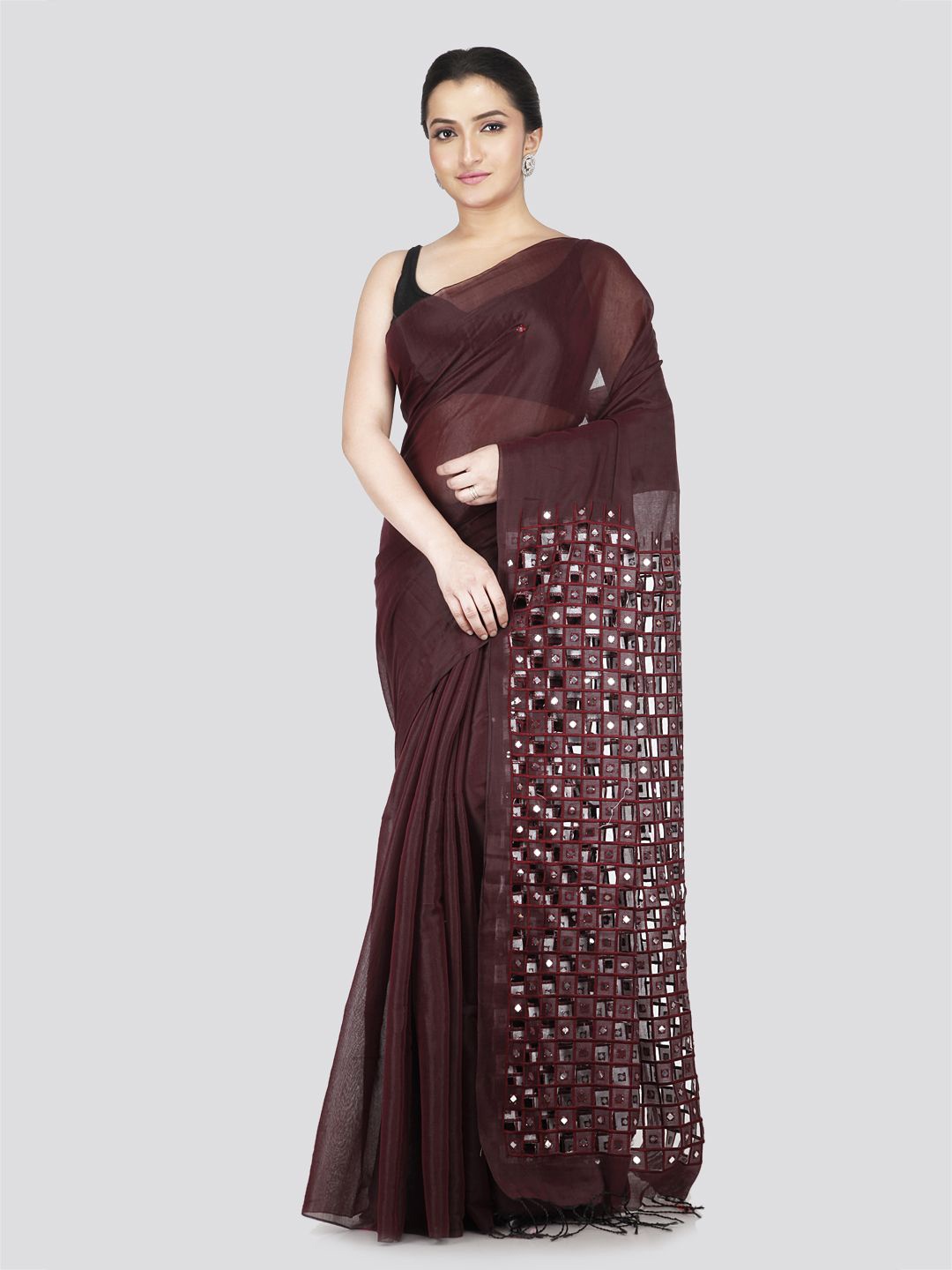 

PinkLoom Embellished Mirror Work Saree, Maroon