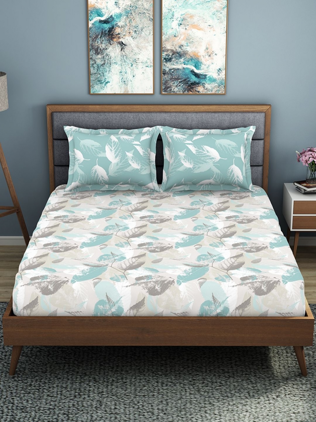 

Welspun Blue & White Floral 200 TC Queen Bedsheet with 2 Pillow Covers