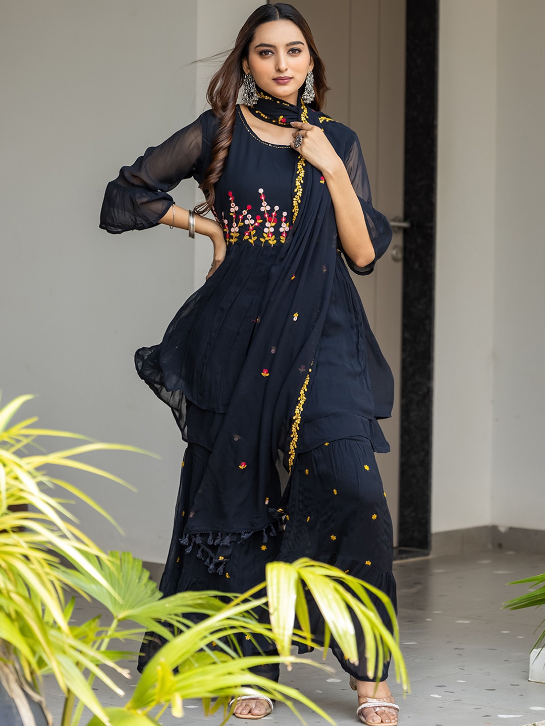 

MITTOO Ethnic Motifs Embroidered Thread Work Georgette Kurta With Sharara & Dupatta, Navy blue