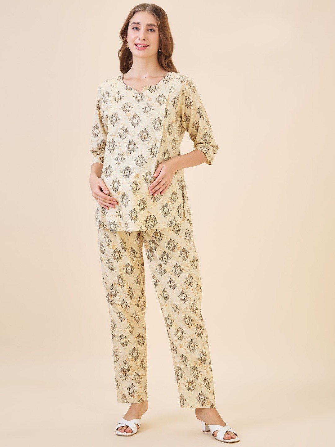 

AV2 Ethnic Motifs Printed Pure Cotton Maternity Tunic With Trousers, Yellow