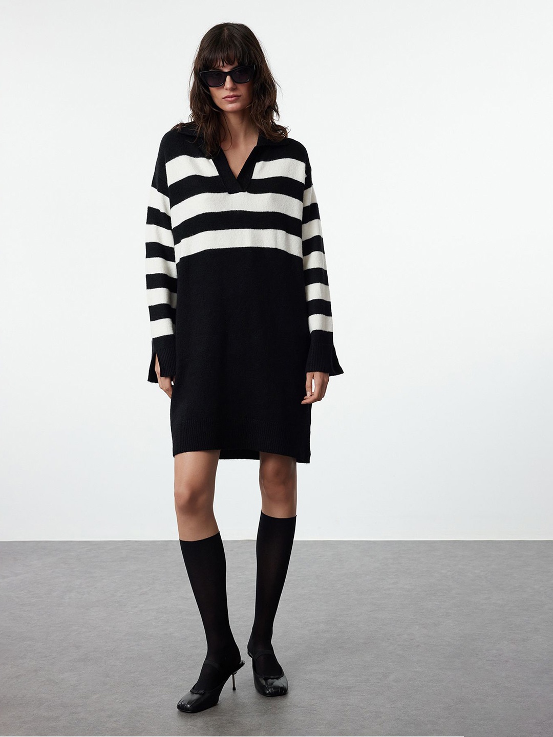 

Trendyol Striped Slit Sleeves Sheath Dress, Black