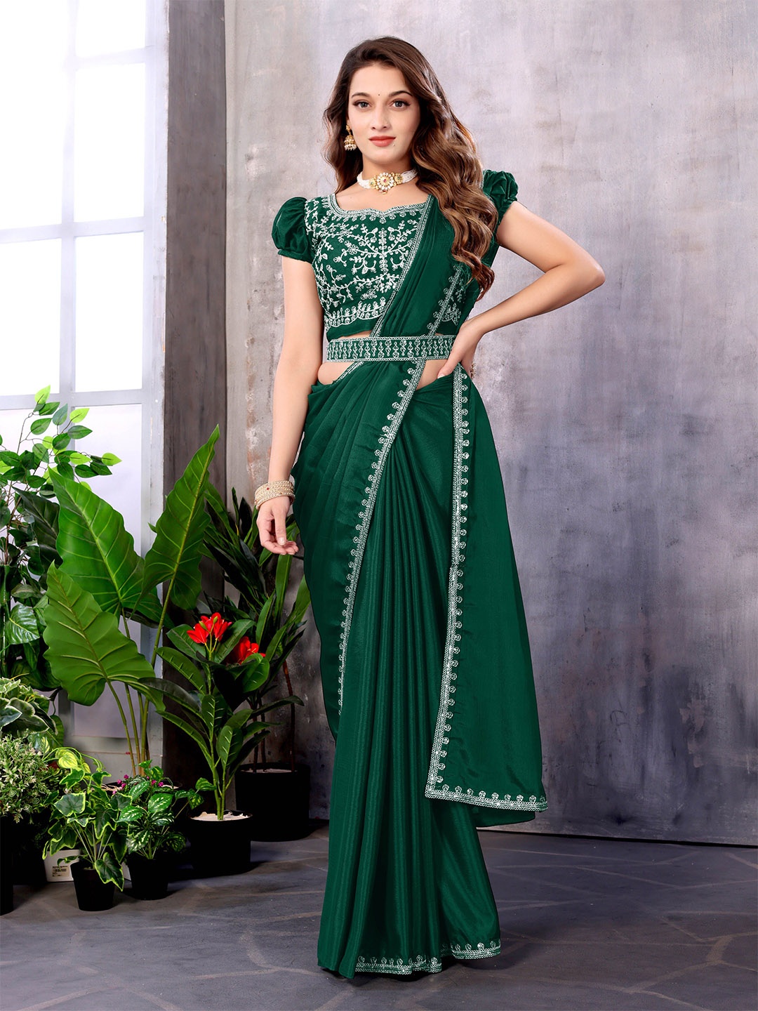 

Ashiya Fab Pure Georgette Zari work Saree, Green