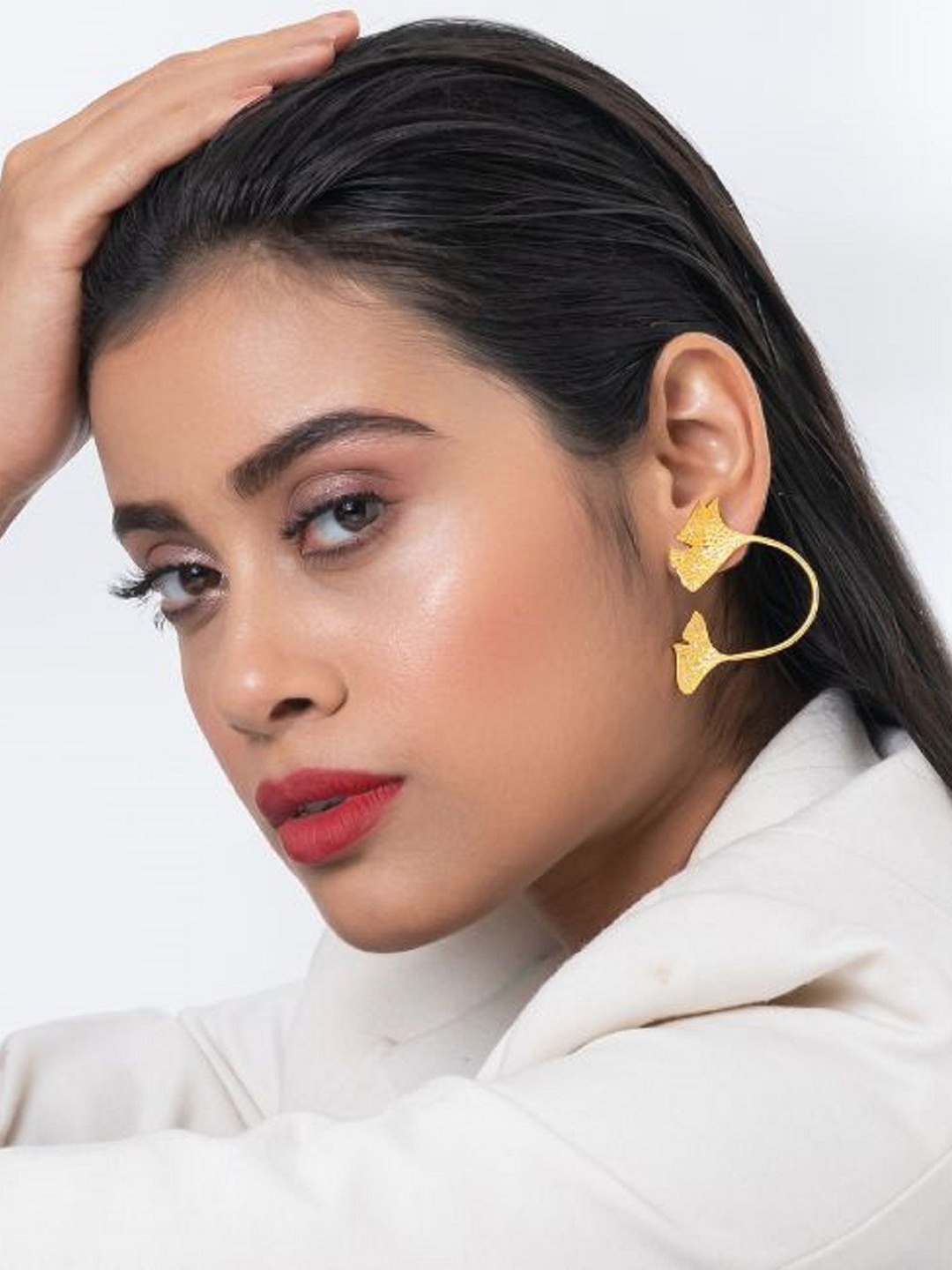

PUTSTYLE Ginkgo Gold-Plated Leaf Shaped Studs