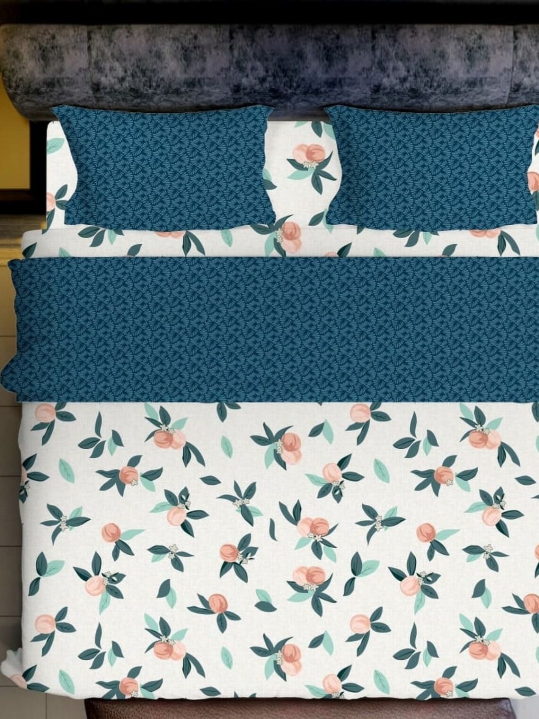 

Laying Style Blue & White Printed Double King Bedding Set