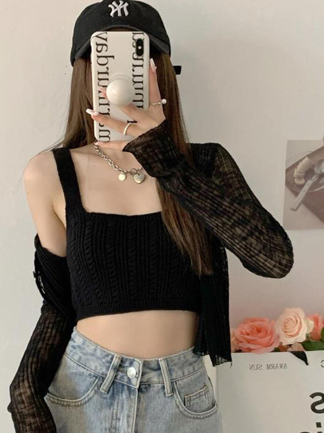 

LULU & SKY Crop Top, Black
