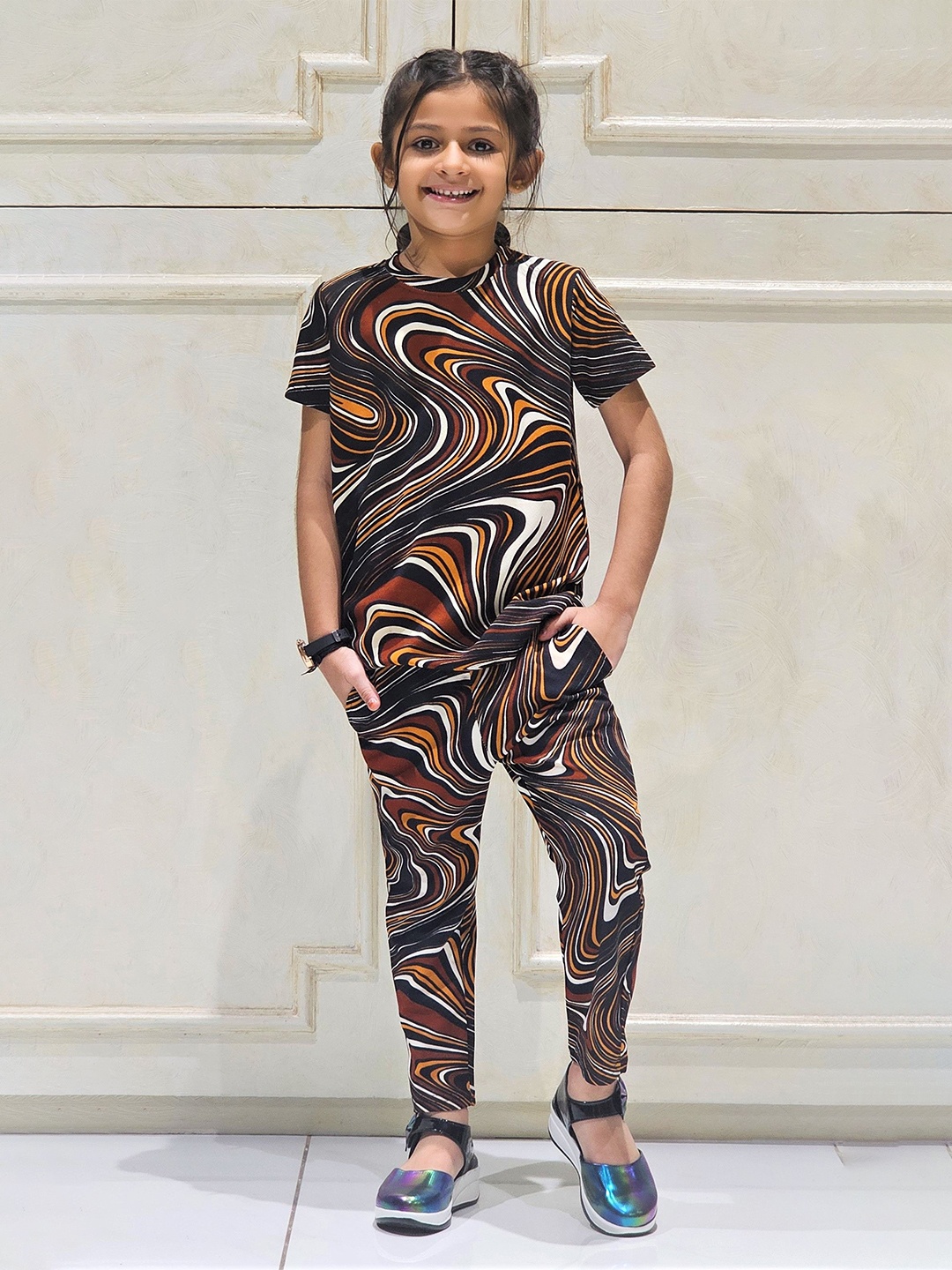 

Emblica Kids Printed T-shirt with Trousers, Black