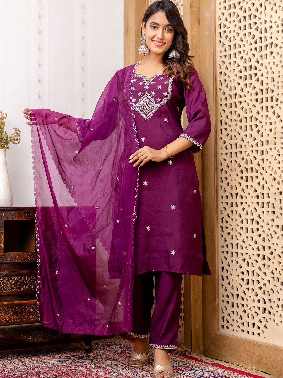 

CELEBRAVO Ethnic Motifs Embroidered Straight Zari Kurta With Trousers & Dupatta, Purple