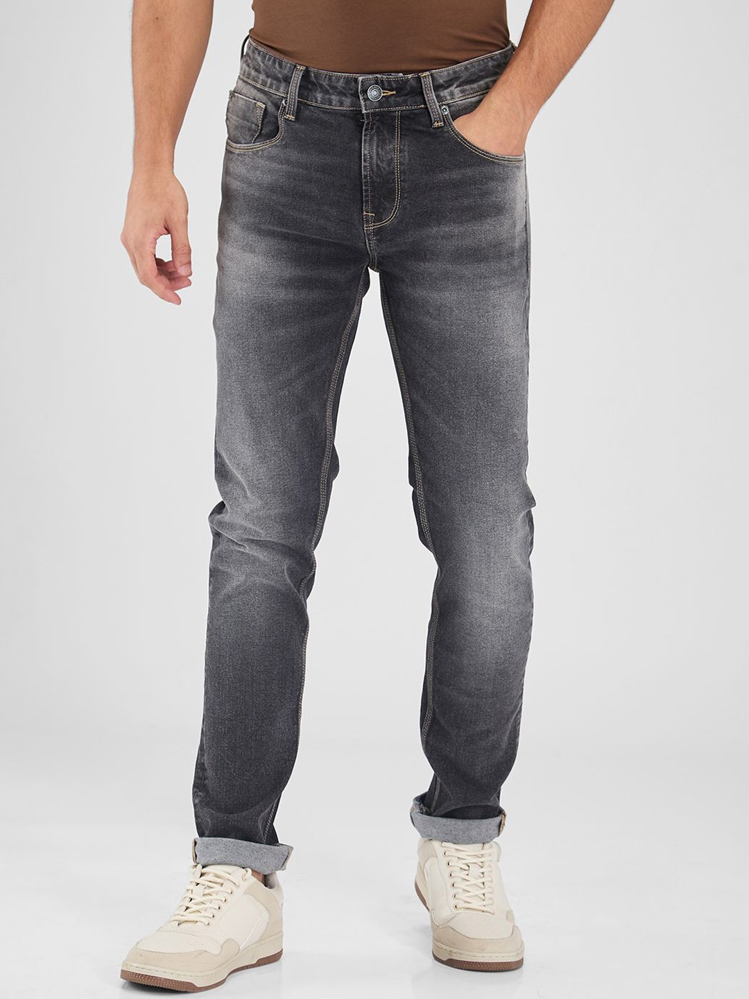 

SPYKAR Men Skinny Fit Low-Rise Light Fade Stretchable Jeans, Black