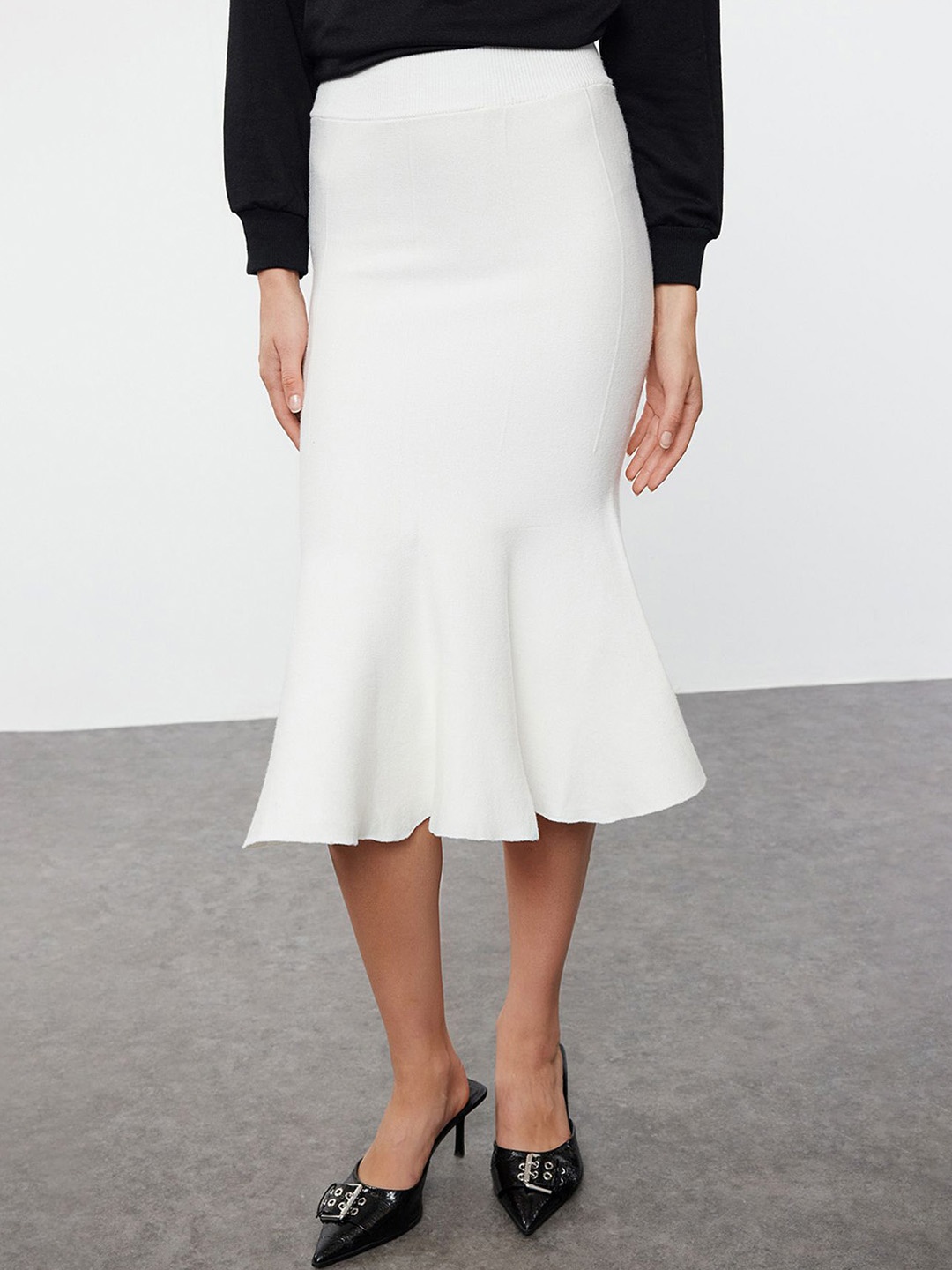 

Trendyol Solid A-Line Midi Skirt, White