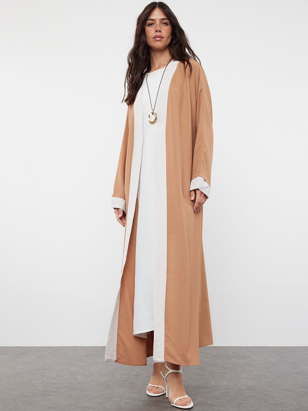 

Trendyol V-Neck Longline Tie-Up Shrug, Beige