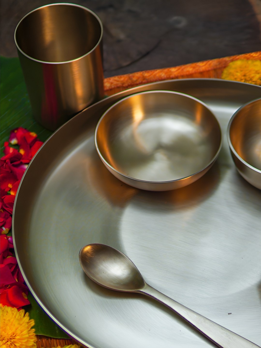 

Ambi Home Gold-Toned 6 Pieces Pure Kansa Glossy Finish Dinner Set