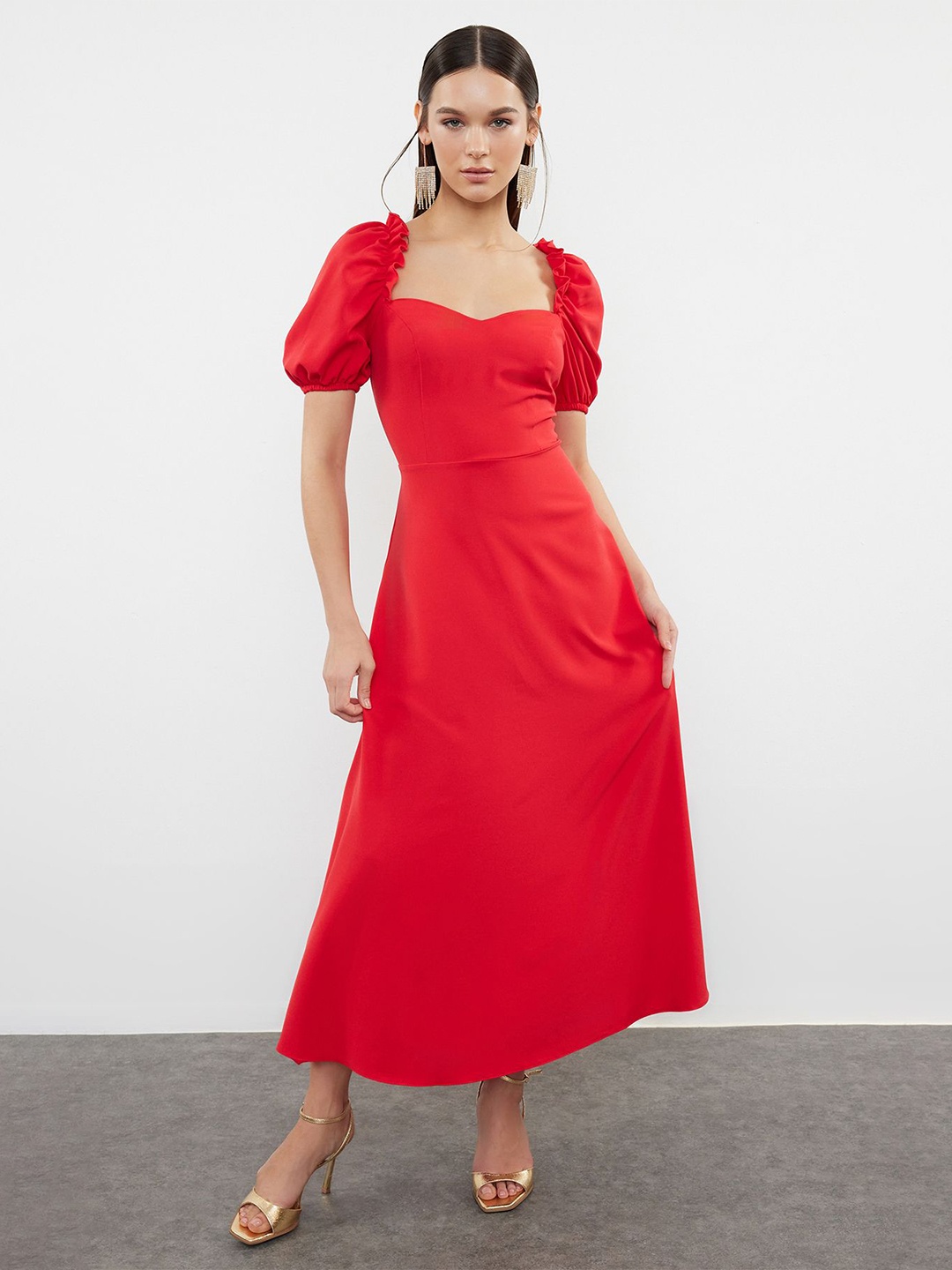 

Trendyol women Sweetheart Neck Puff Sleeve Fit & Flare Midi Dress, Red