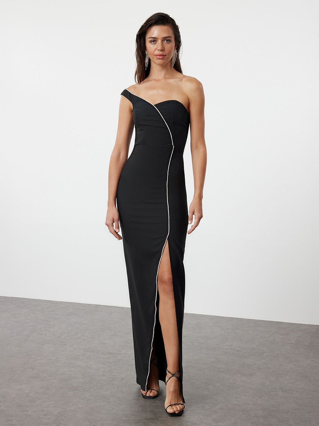 

Trendyol Women Solid Off-Shoulder Maxi Dress, Black