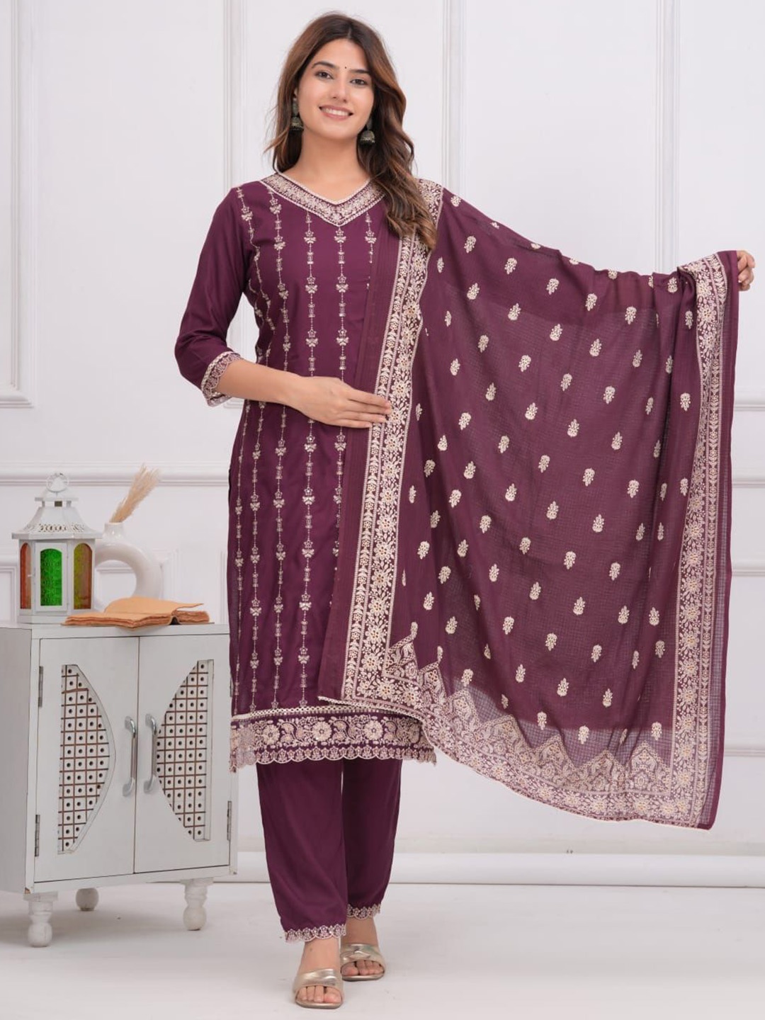 

PARUCREATION Floral Embroidered Sequinned Straight Kurta & Trousers With Dupatta, Maroon