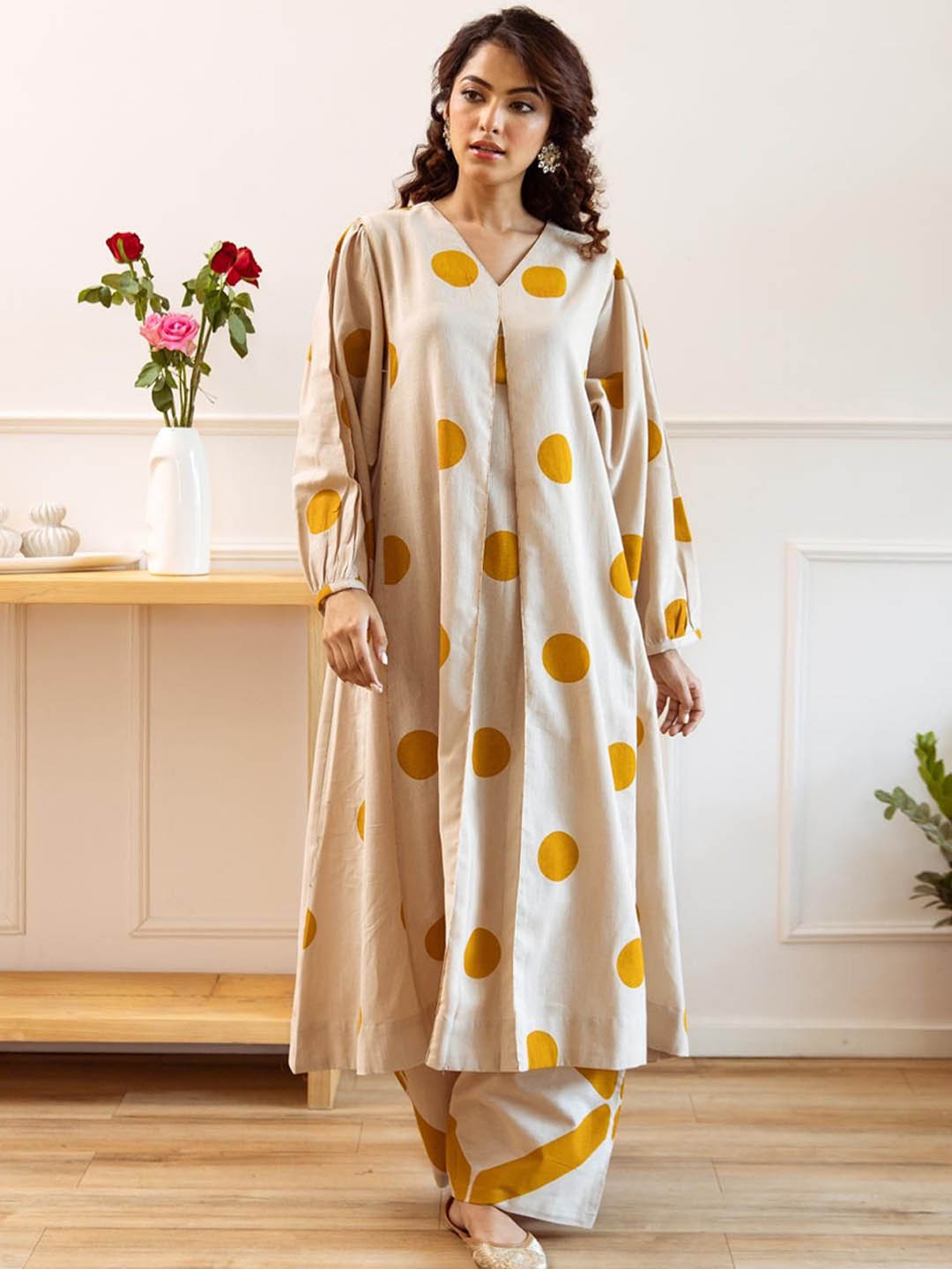 

Ishin Polka Dots Printed Regular Pure Cotton A-Line Kurta With Palazzos, Yellow