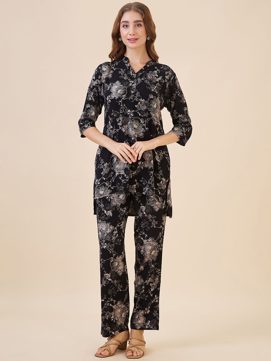 

AV2 Printed Mandarin Collar High-Low Tunic With Trouser, Black