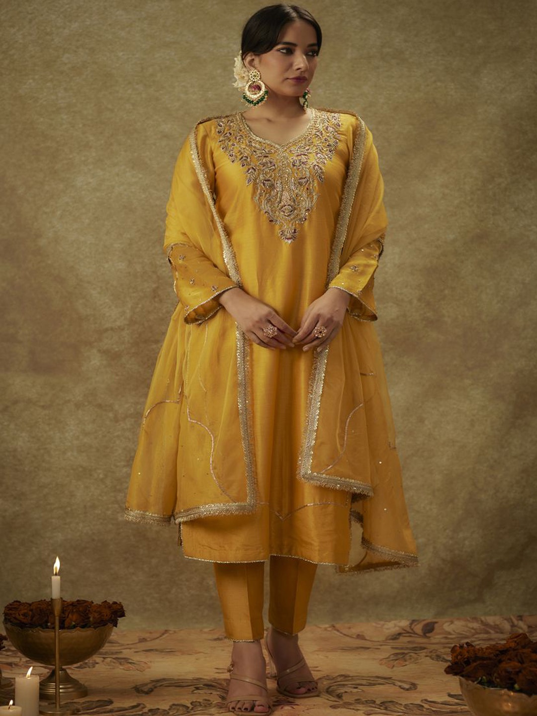 

The Aarya Floral Embroidered Beads and Stones Chanderi Silk Kurta With Trousers & Dupatta, Yellow