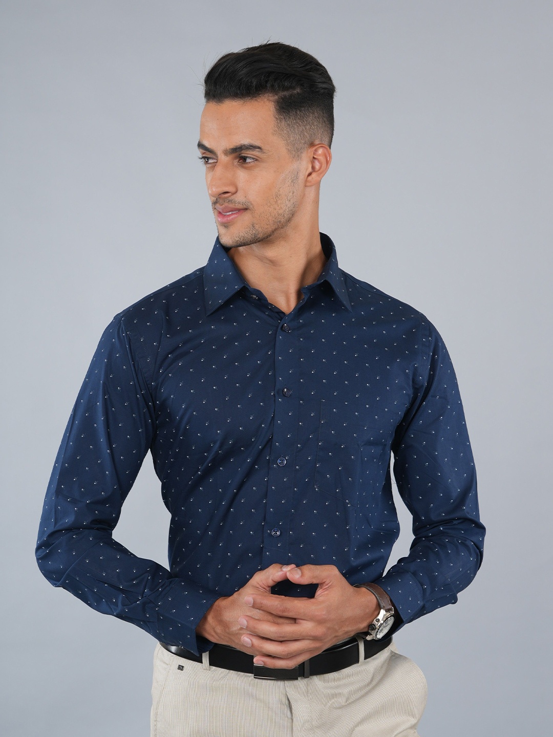 

Ostermann Men Floral Opaque Printed Formal Shirt, Navy blue