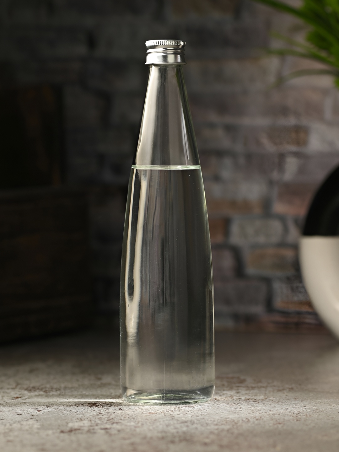 

Afast Transparent & Silver Toned Glass Solid Water Bottle 800 ML