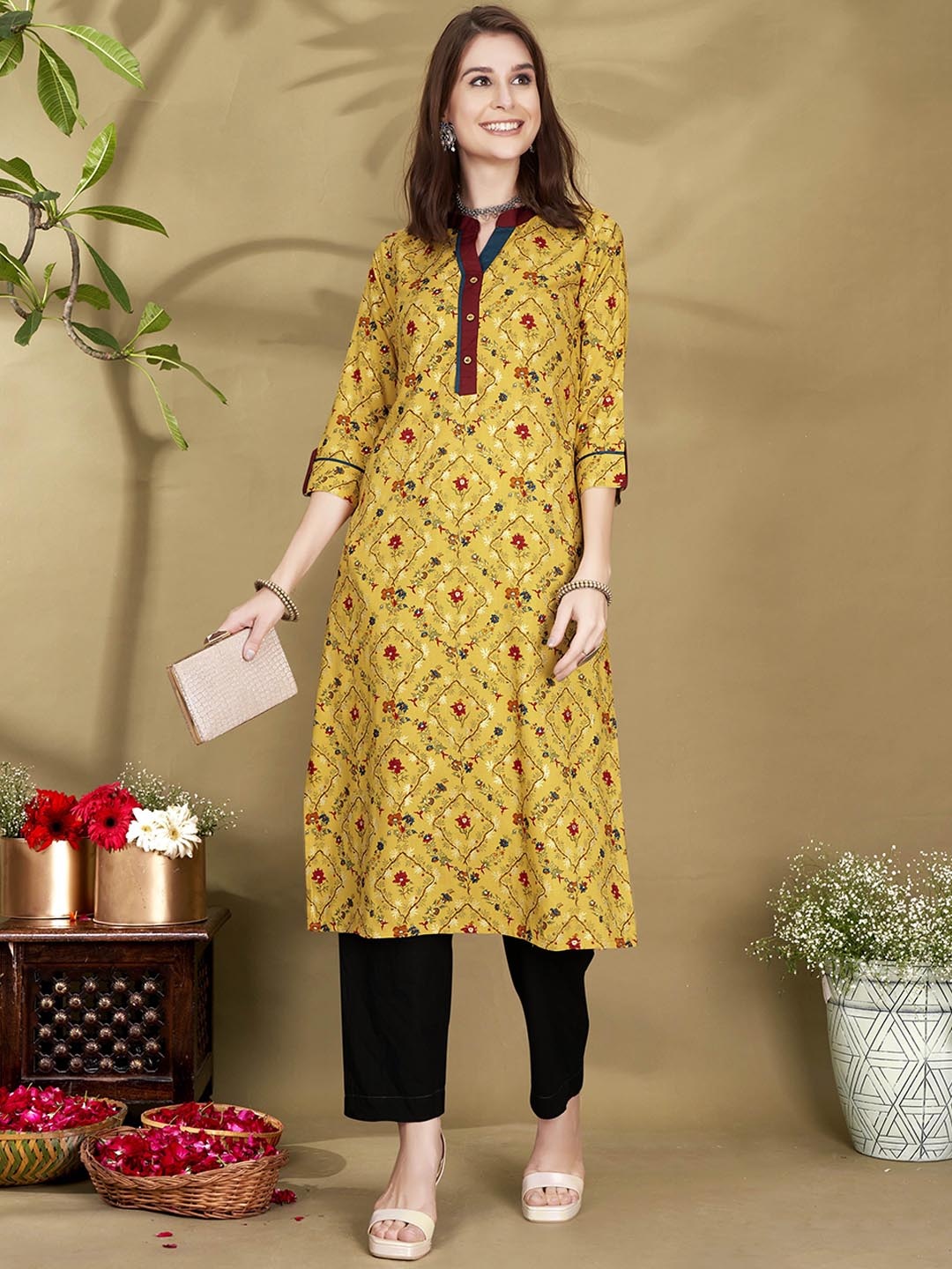 

Anouk Floral Printed Mandarin Collar Roll Up Sleeves Liva Straight Kurta, Yellow