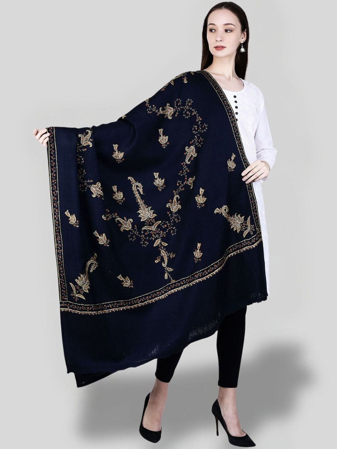 

SWI Stylish Floral Embroidered Pure Woollen Shawl, Black