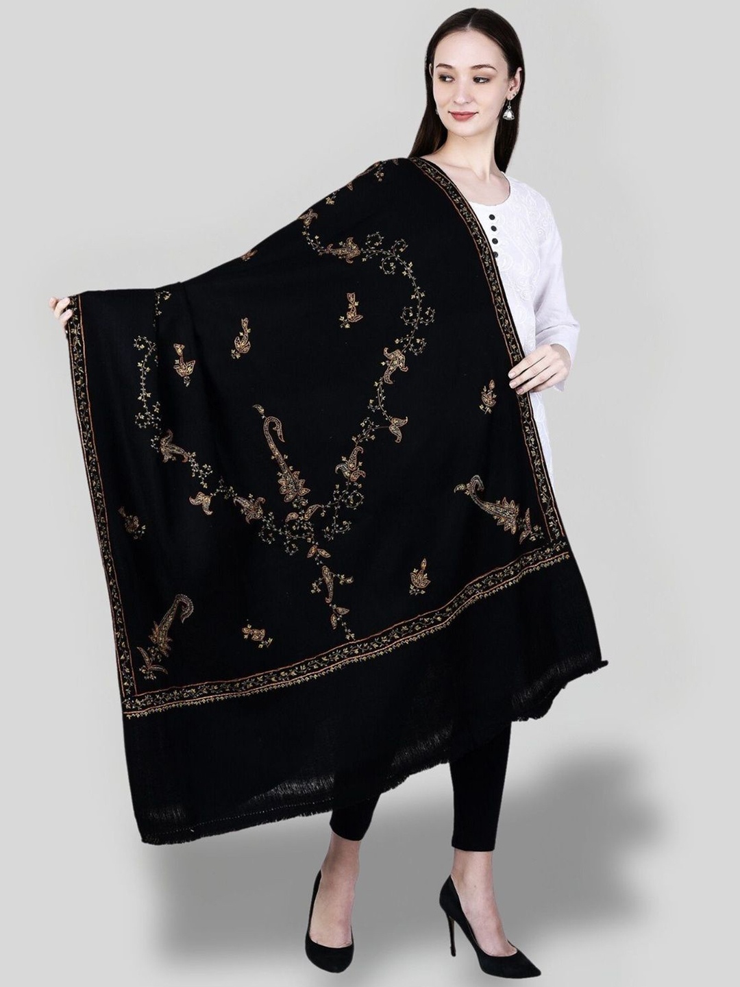 

SWI Stylish Floral Embroidered Pure Woollen Shawl, Navy blue