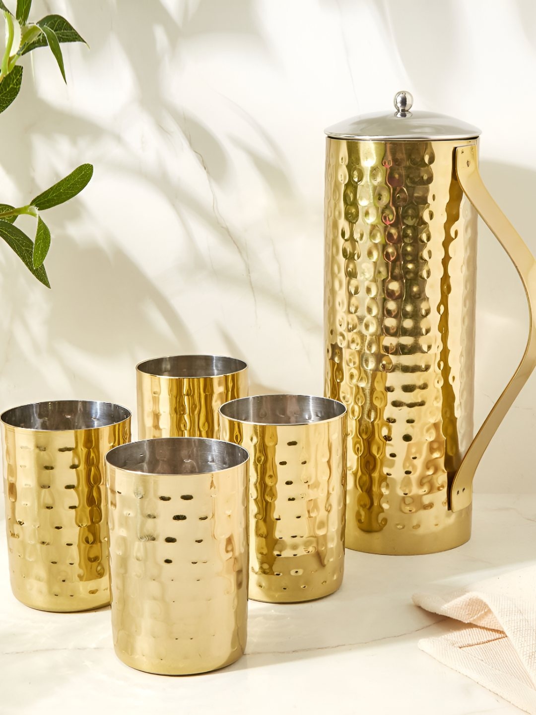 

Home Centre Shale Primo Gold Toned 5 Pieces Stainless Steel Water Jugs Set