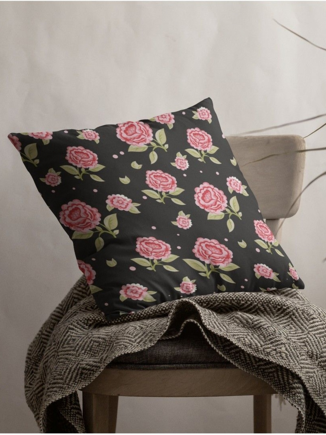 

THEYAYACAFE Black & Pink Floral Velvet Square Cushion Covers