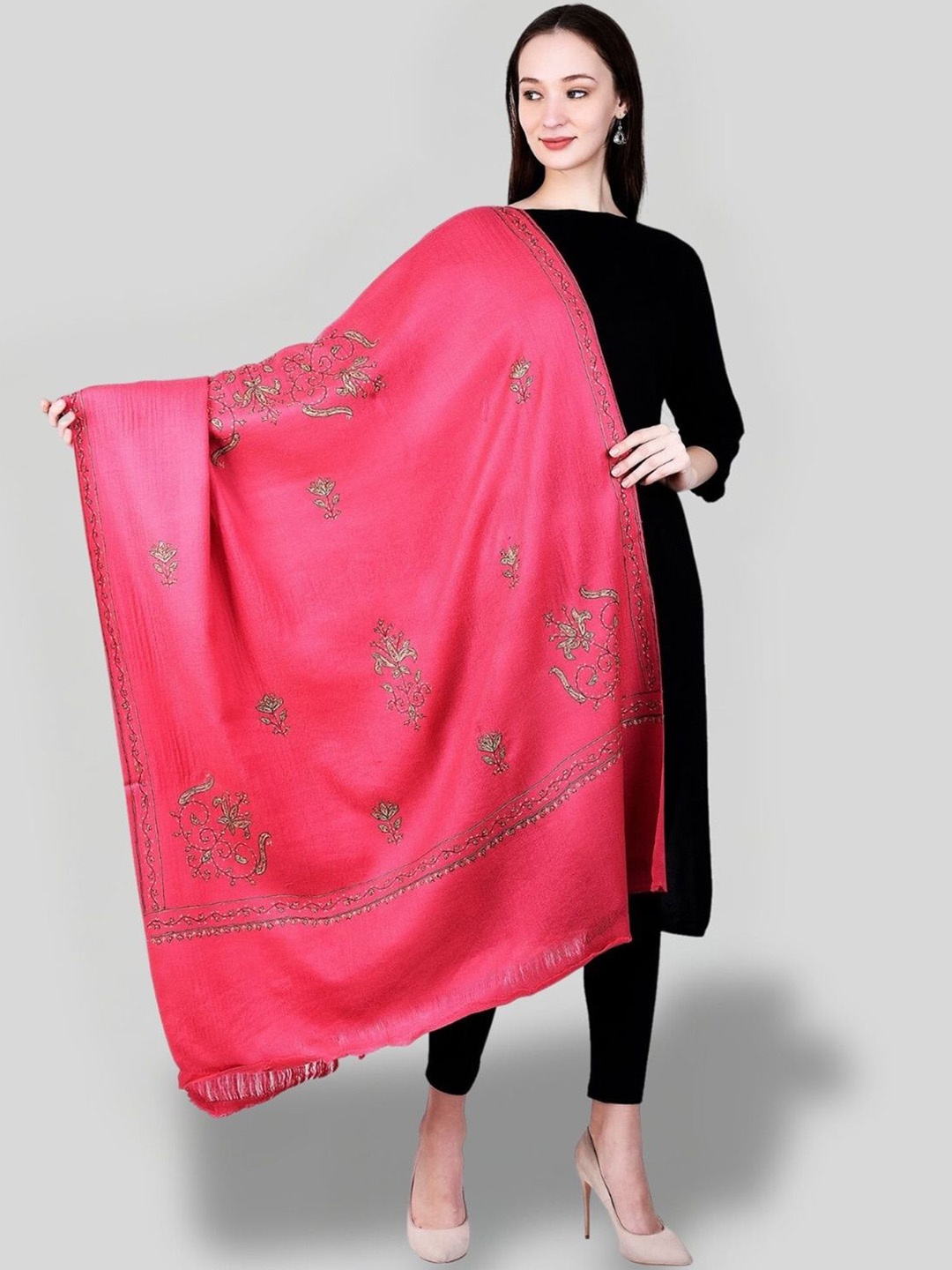 

SWI Stylish Pure Woollen Paisley Embroidered Shawl, Pink