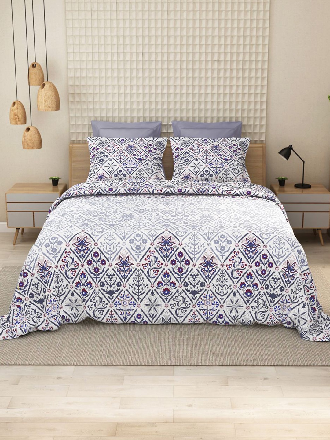 

LABHAM Violet & White Ethnic Motifs 152 TC Pure Cotton King Bedsheet with 2 Pillow Covers