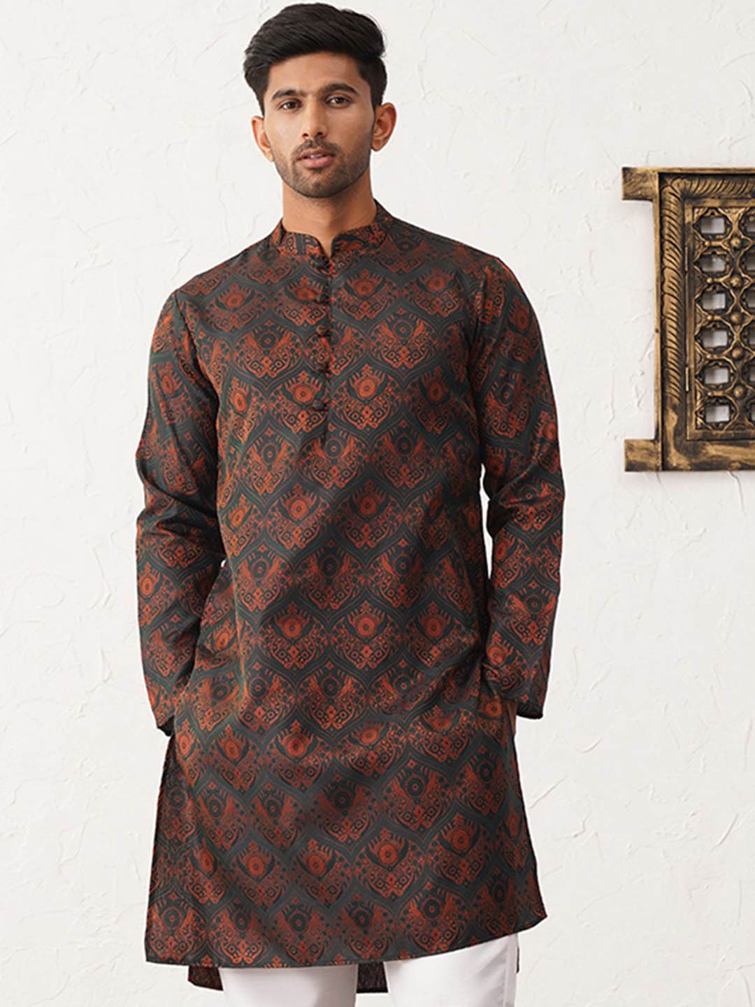 

Jompers Ethnic Motifs Printed Mandarin Collar Cotton Silk Straight Kurta, Green